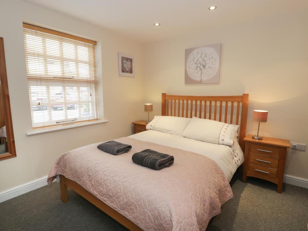 Whistle Stop Apartment Porthmadog Extérieur photo
