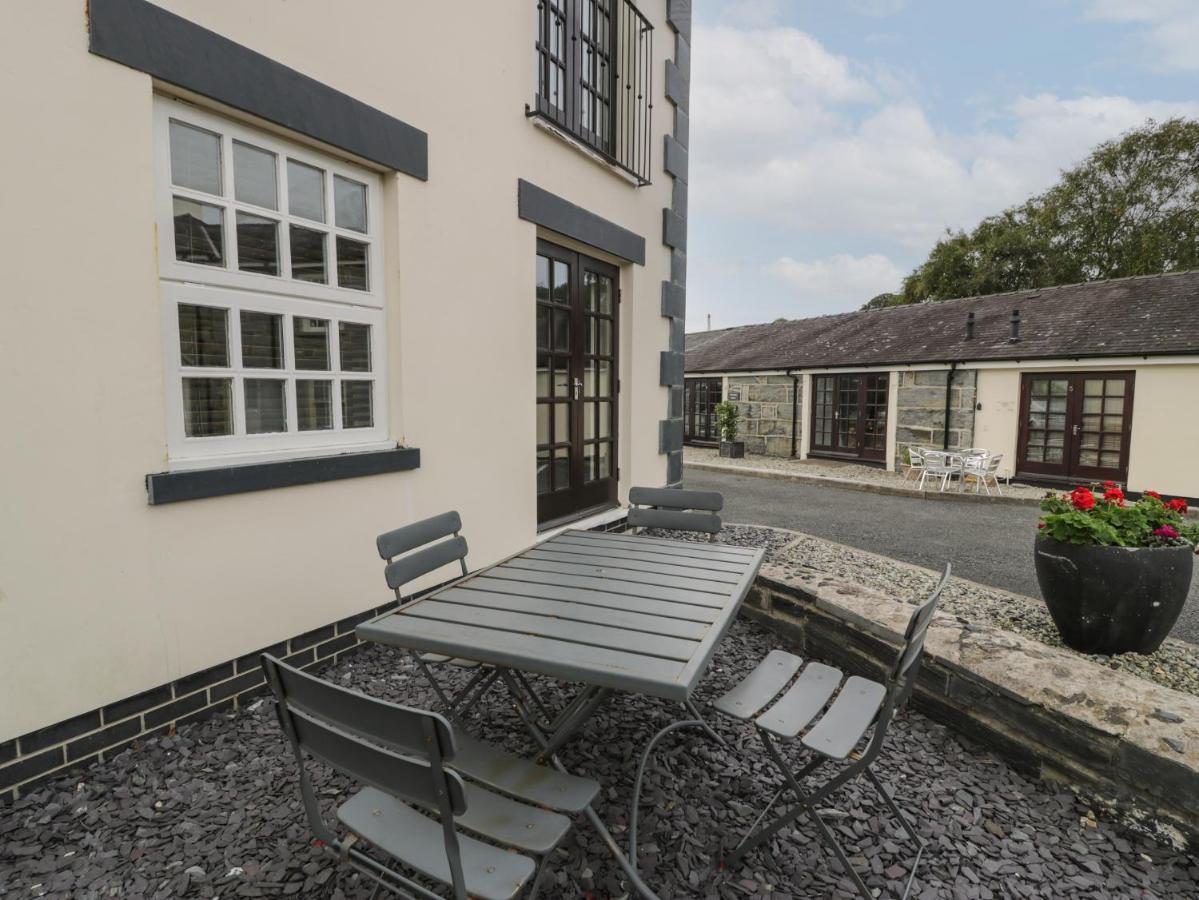 Whistle Stop Apartment Porthmadog Extérieur photo