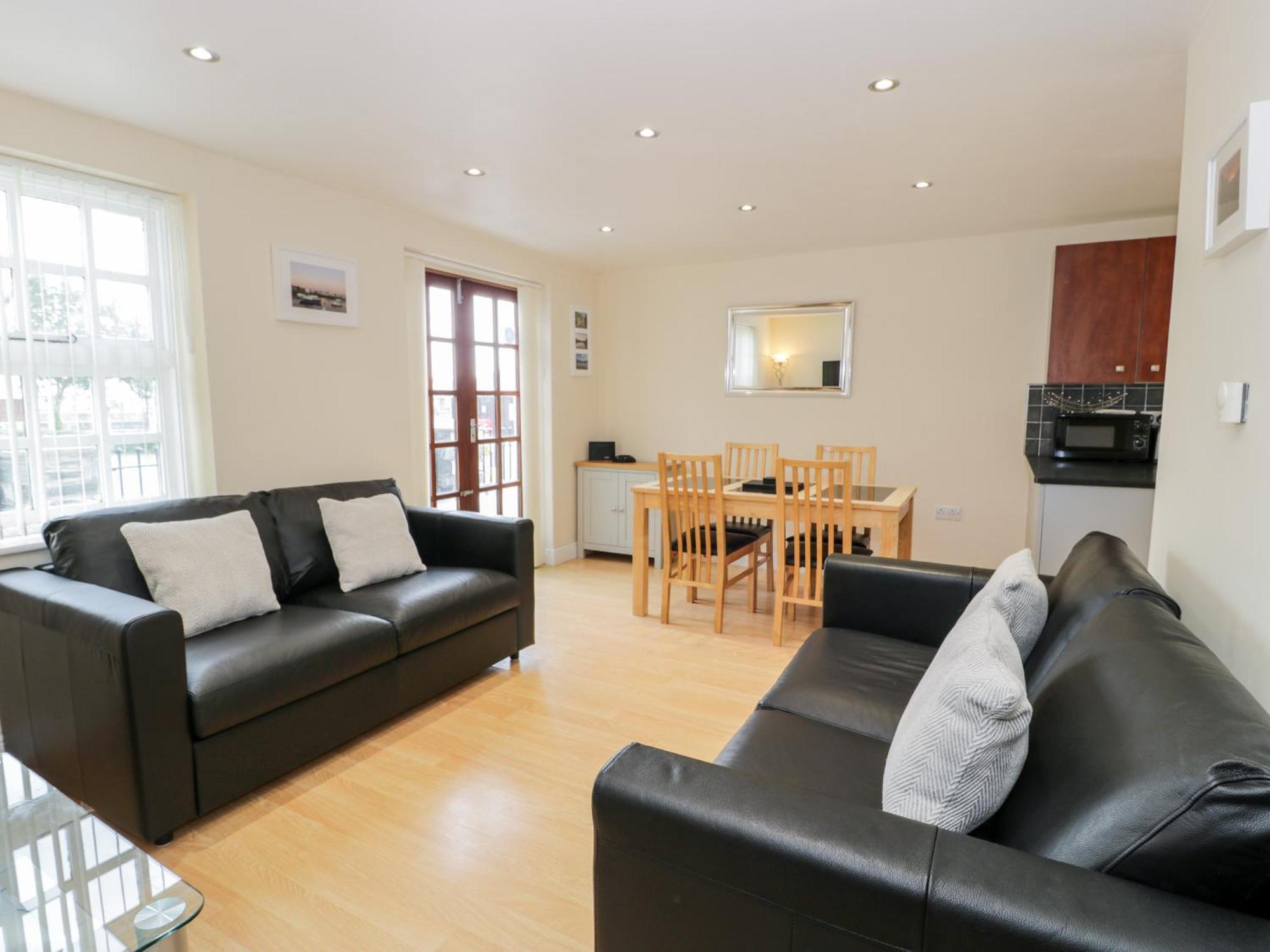 Whistle Stop Apartment Porthmadog Extérieur photo