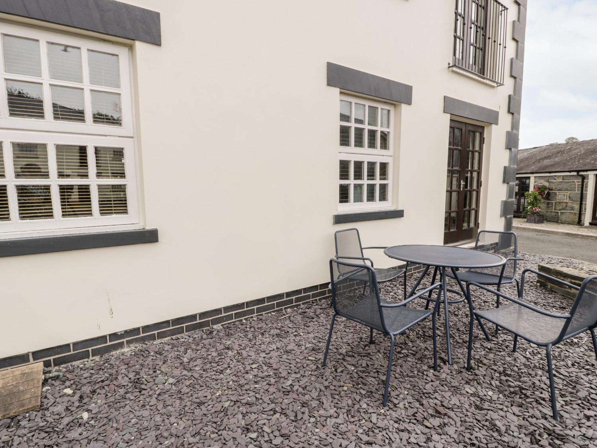 Whistle Stop Apartment Porthmadog Extérieur photo